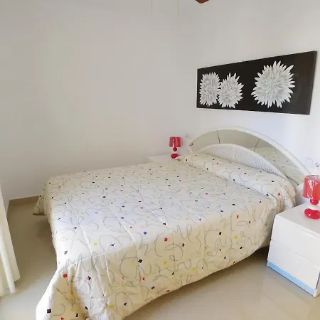 Apartamento Edf Tuhillo 2, I - Sleeps 6